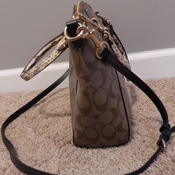 COACH Prairie Satchel Colorblock Signature Canvas Convertible Bag - Picture 3 of 16